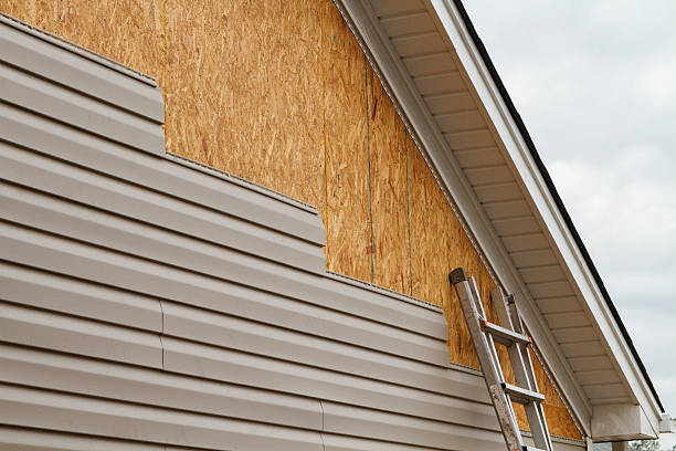 24/7 Emergency Siding Installation experts in Roanoke, IL